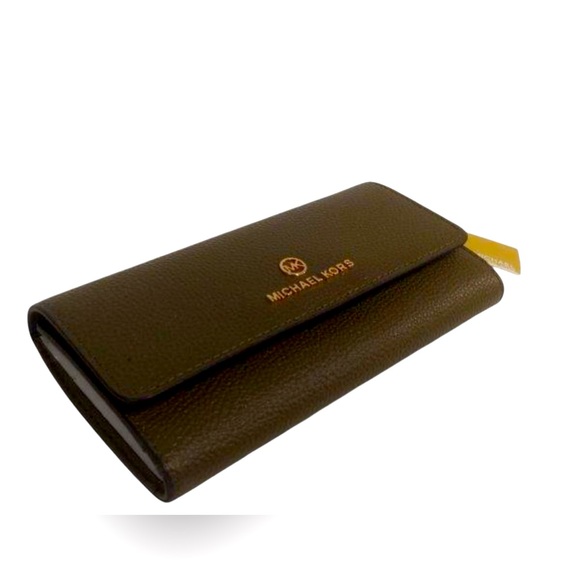 Michael Kors Jet Set Travel Large Trifold Wallet - Picture 3 of 5